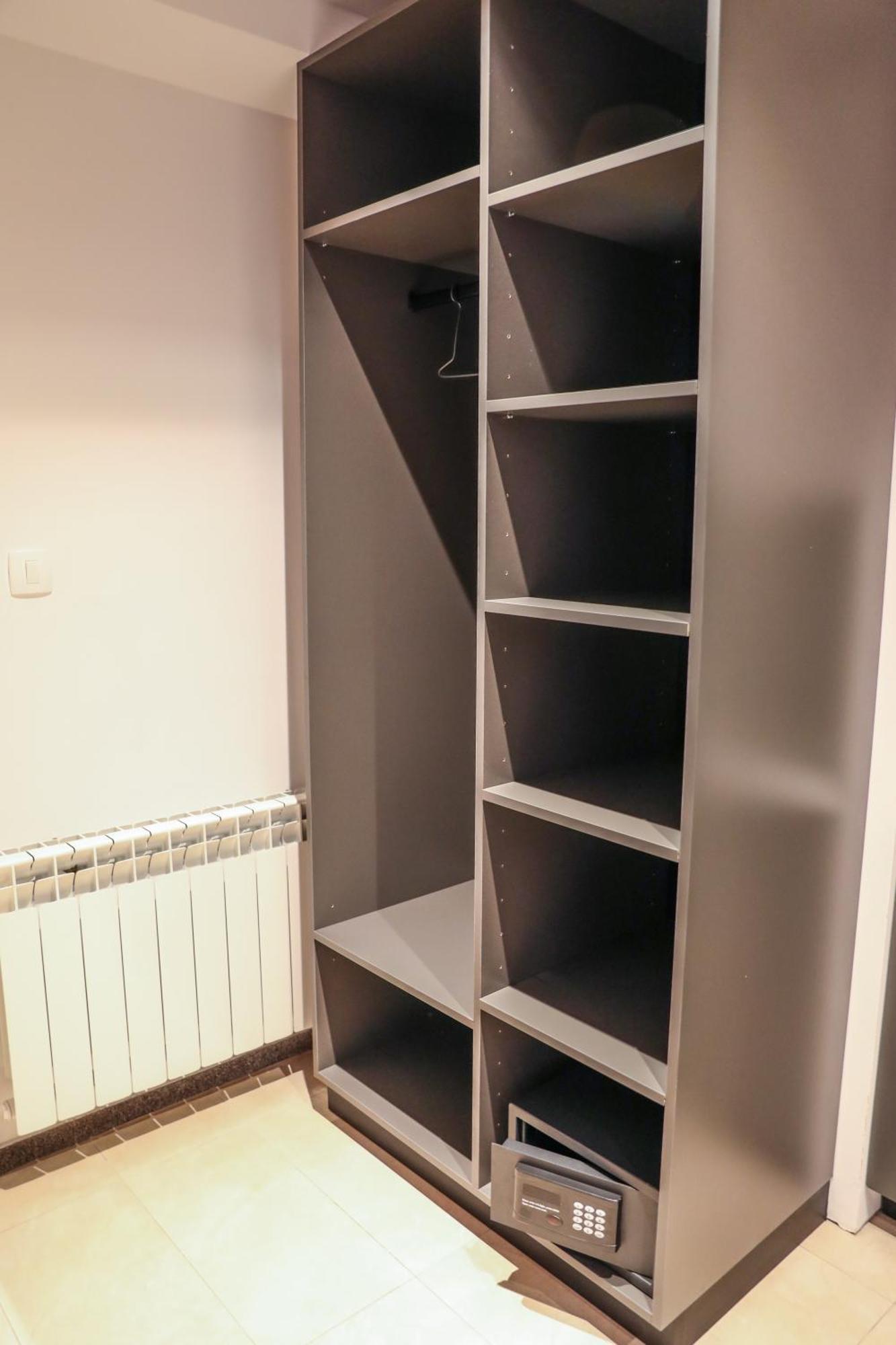 Visit Point Apartment *