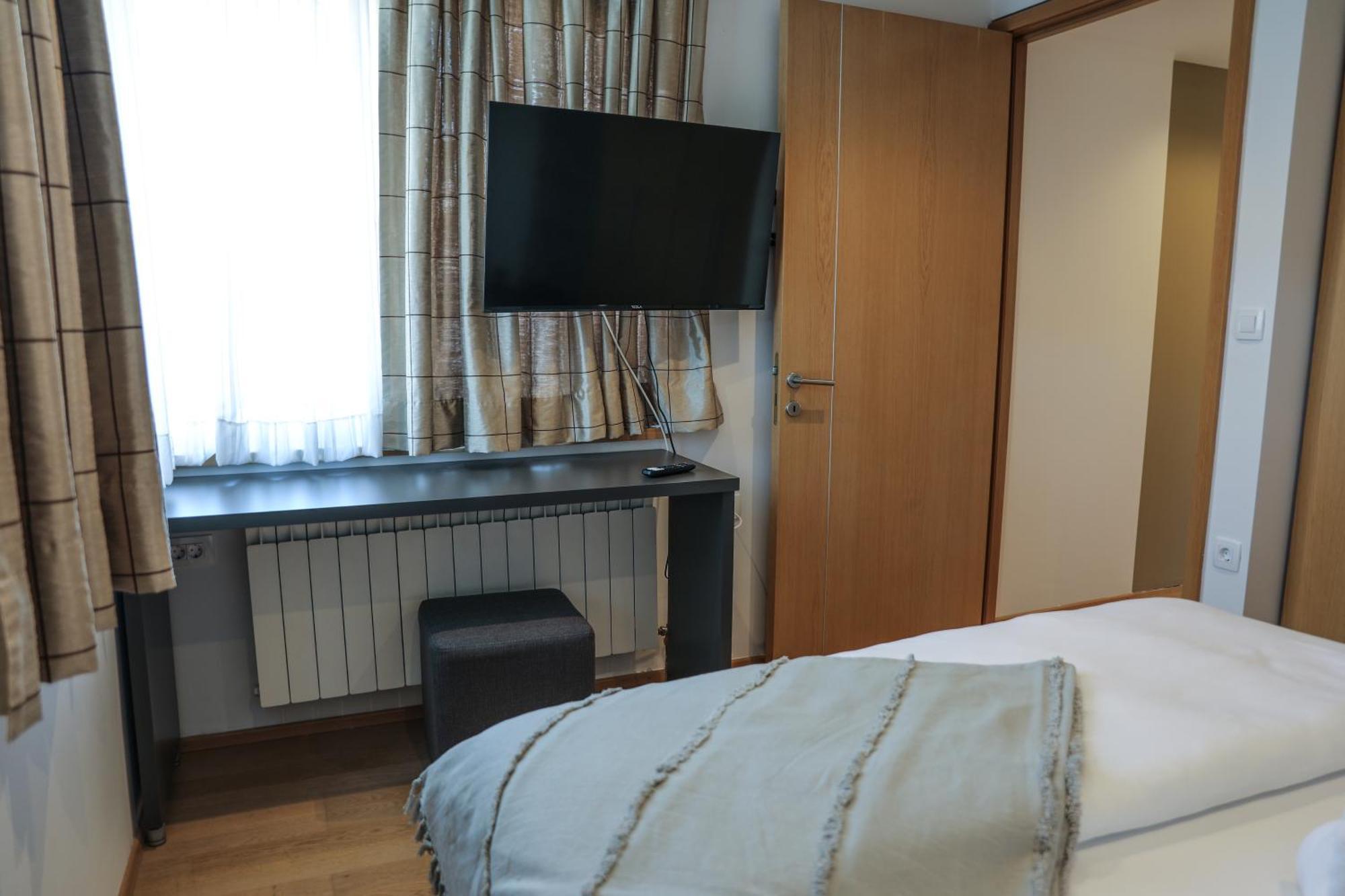 Visit Point Apartment
